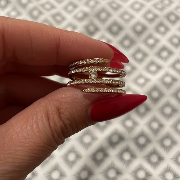 Swarovski women’s gold plated ring , approximately a 8.5 women’s size - Picture 4 of 5